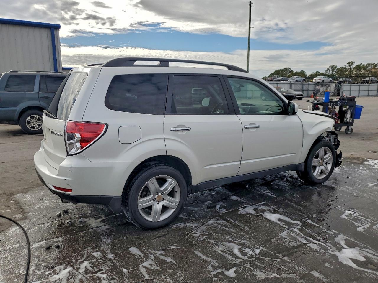 Subaru Forester 2.5x Limited Image 3