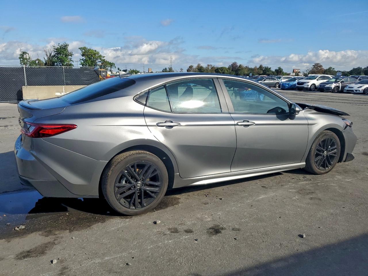 Toyota Camry Xse Image 11