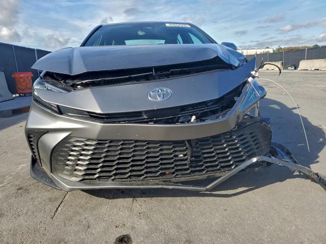 Toyota Camry Xse Image 4