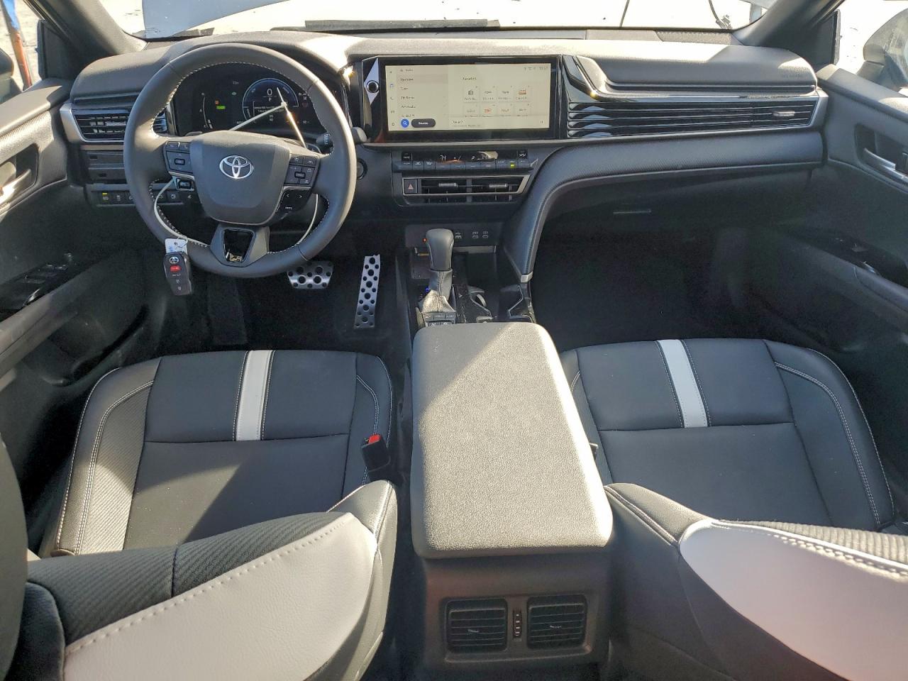 Toyota Camry Xse Image 7