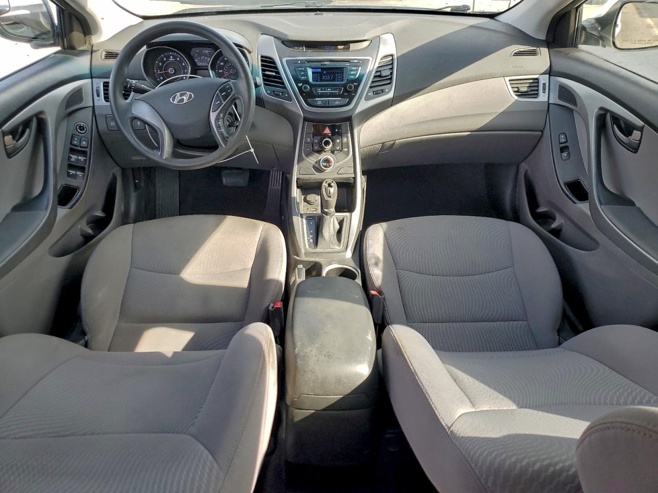 Hyundai ELANTRA Se Image 4