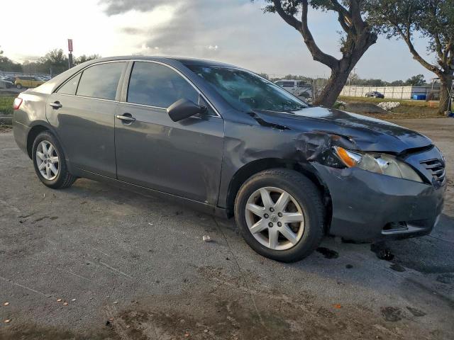 Toyota Camry Ce Image 4