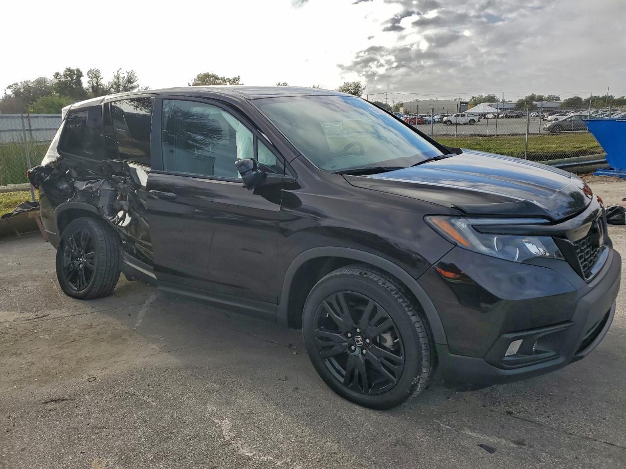 Honda Passport Sport Image 4