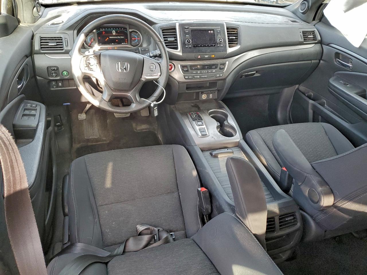 Honda Passport Sport Image 8