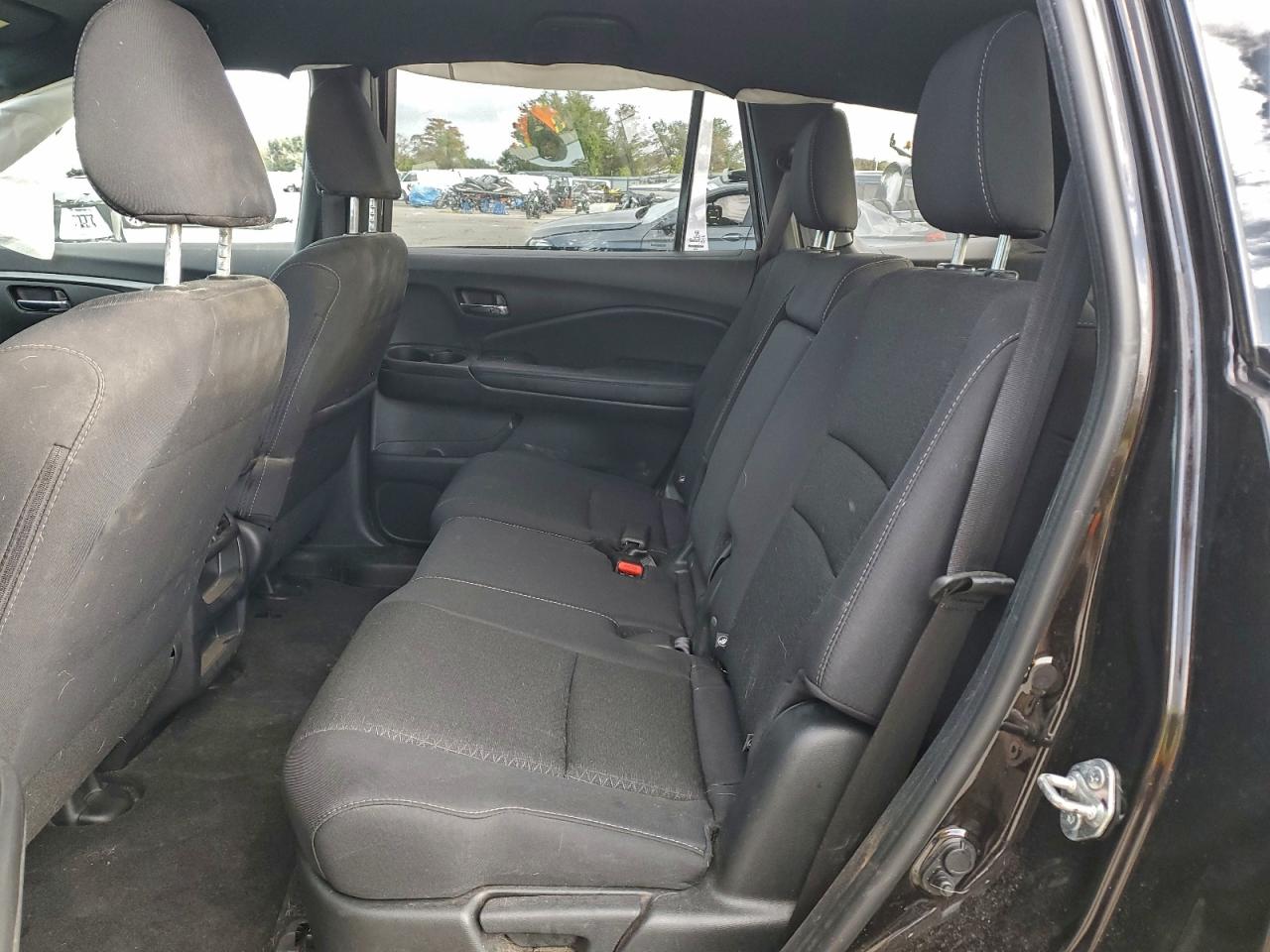 Honda Passport Sport Image 10