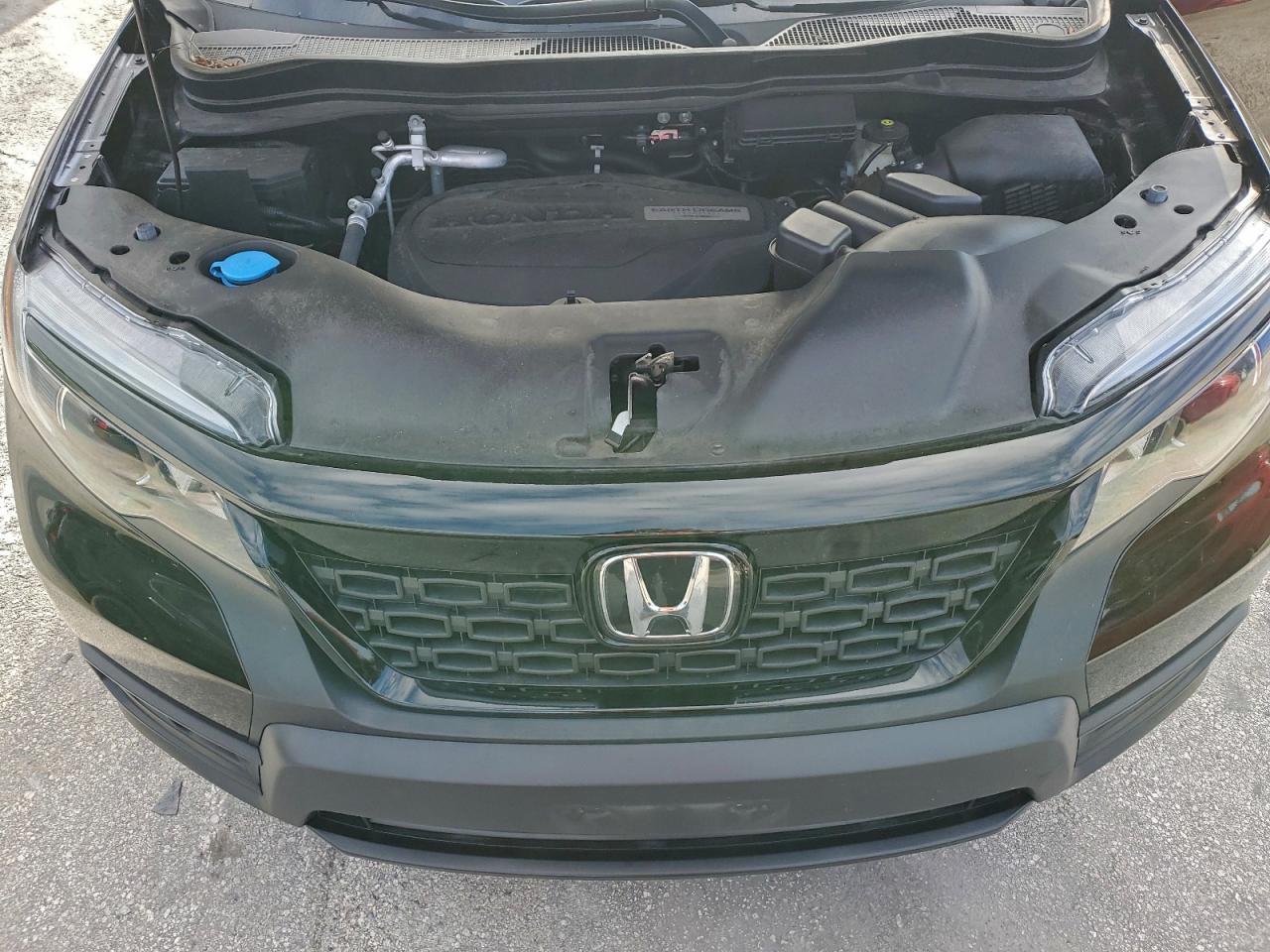 Honda Passport Sport Image 7