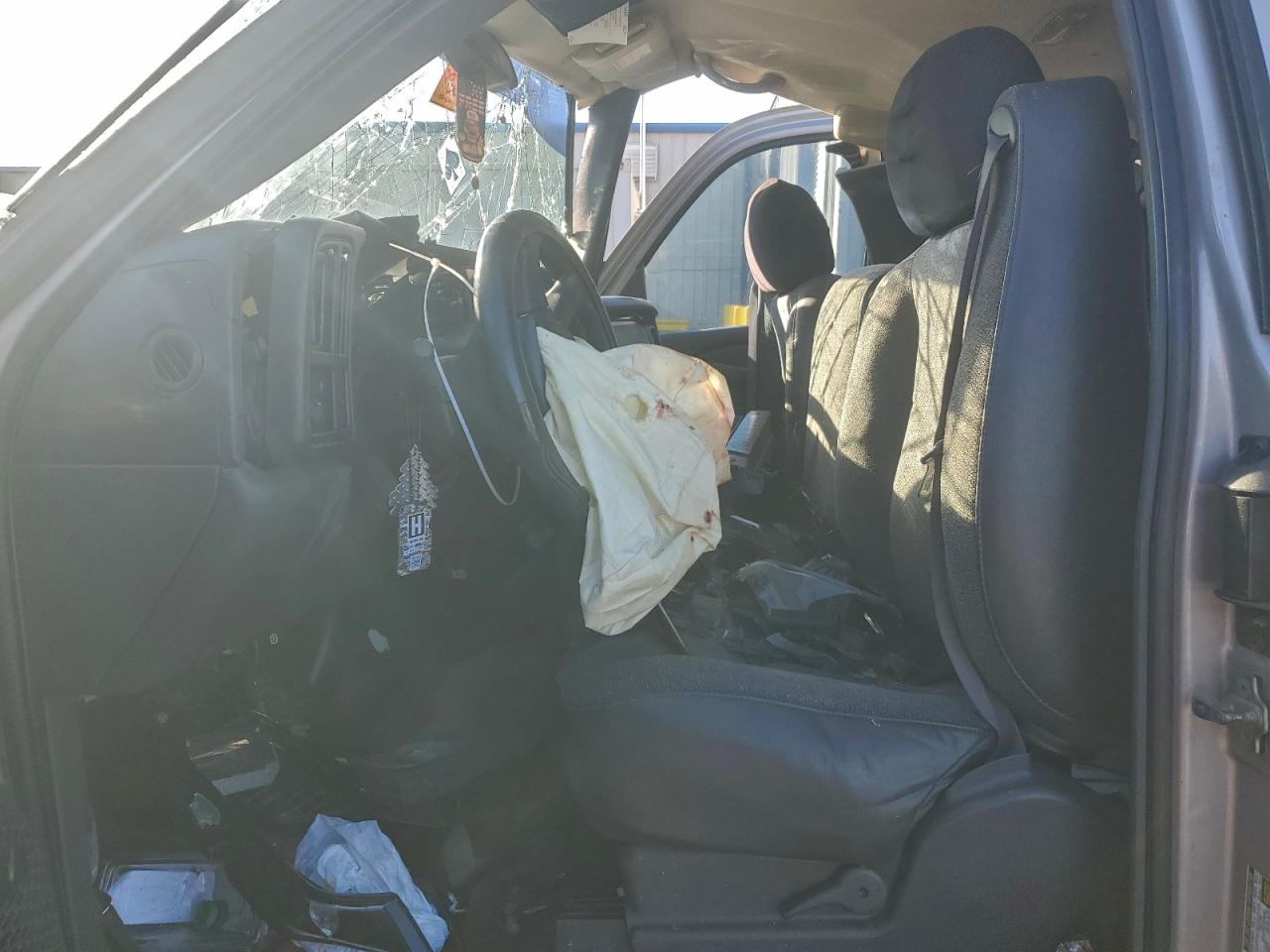 Chevrolet Silverado C1500 Image 6