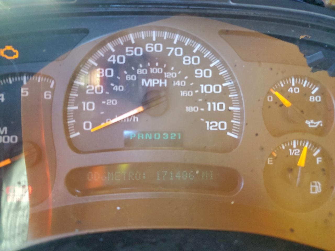 Chevrolet Silverado C1500 Image 9