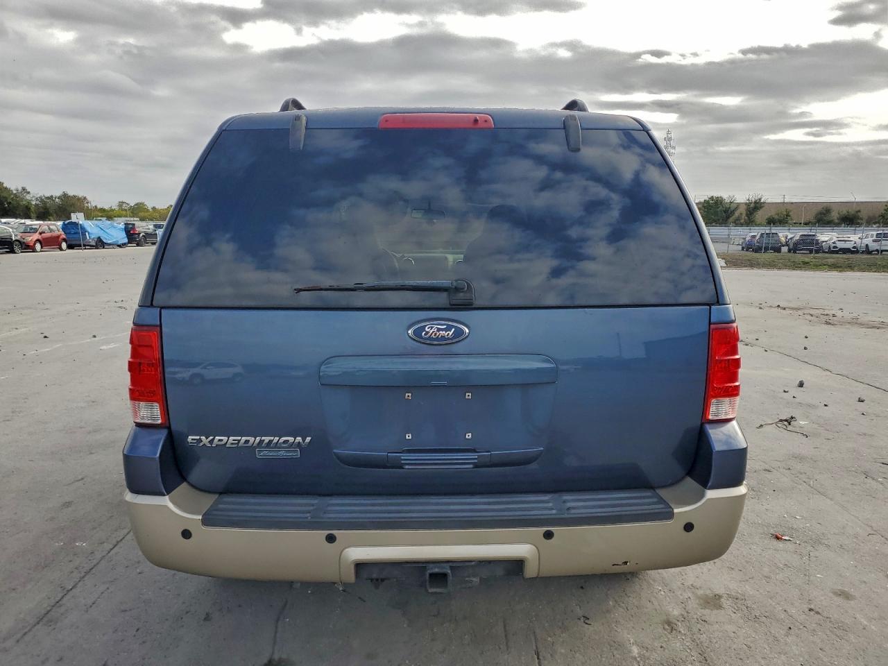 Ford Expedition Eddie Bauer Image 11