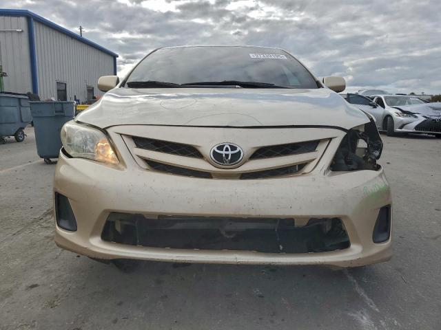 Toyota Corolla Base Image 4