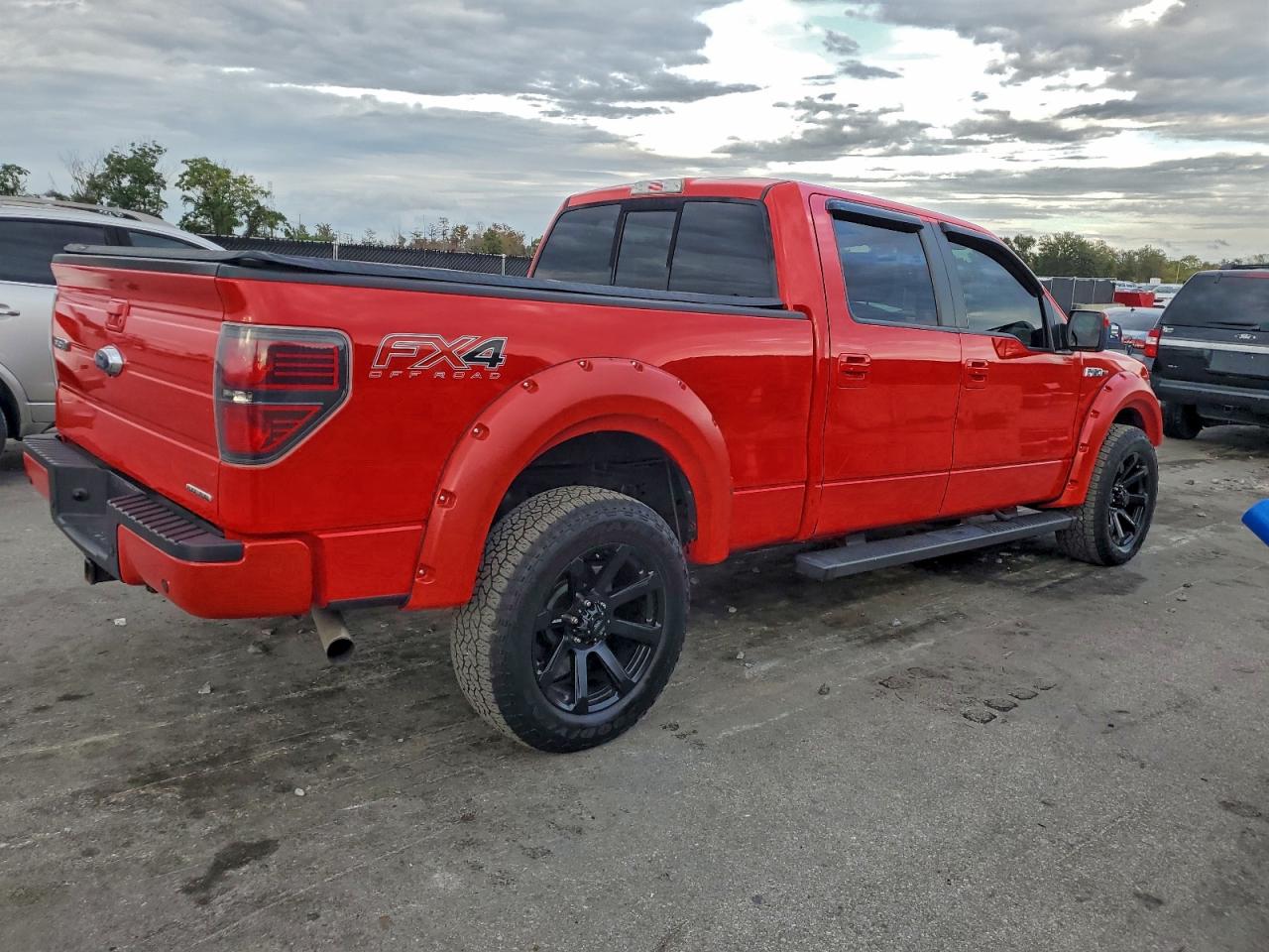 Ford F-150 Supercrew Image 2