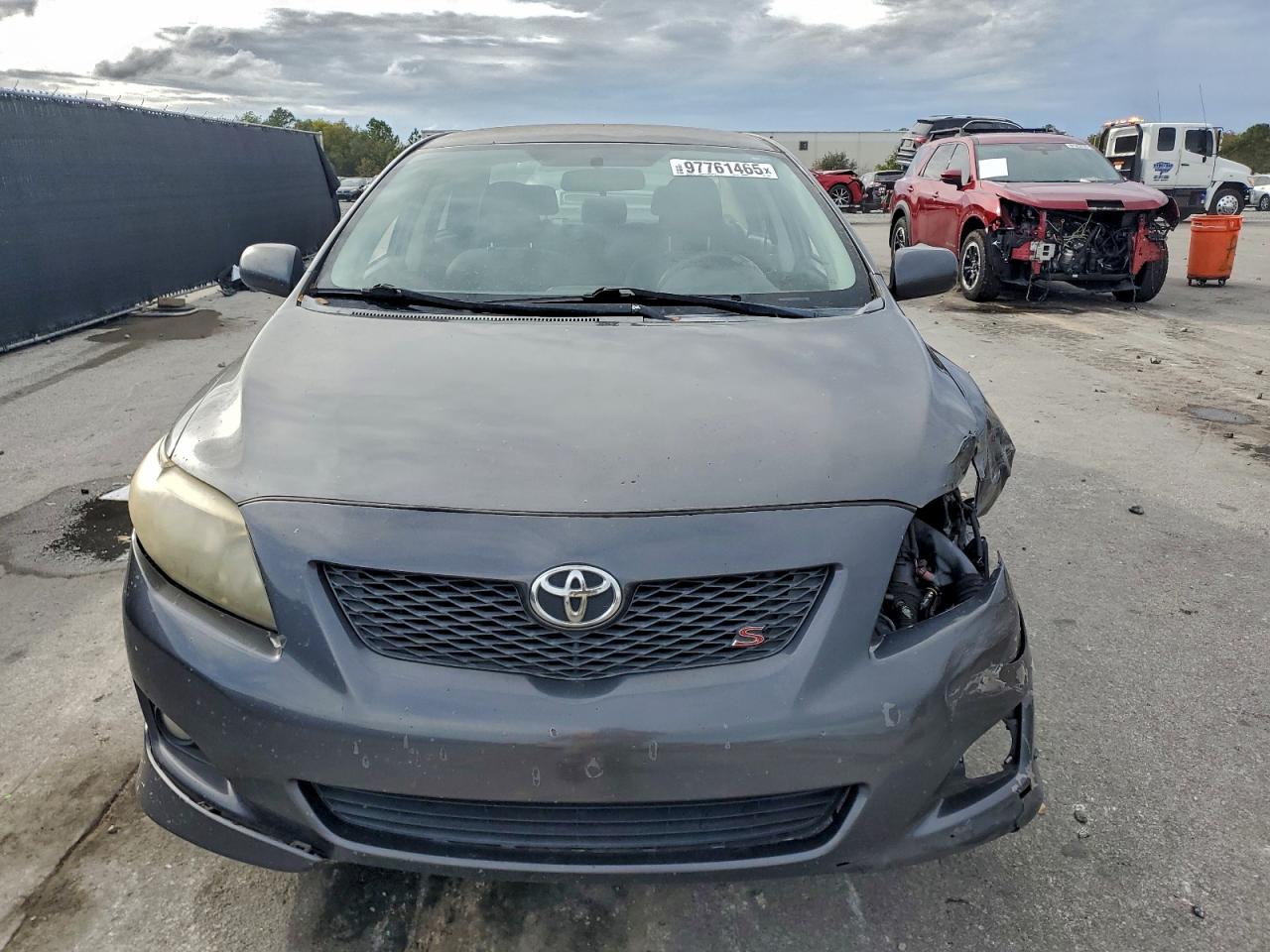 Toyota Corolla Base Image 7