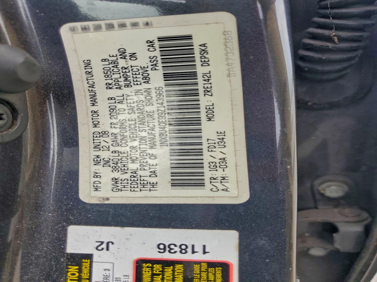 Toyota Corolla Base Image 12