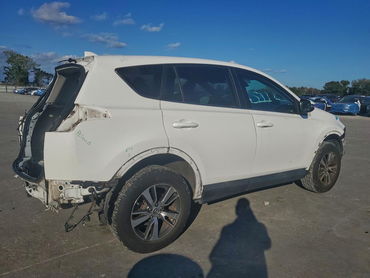 Toyota RAV4 Adventure Image 6