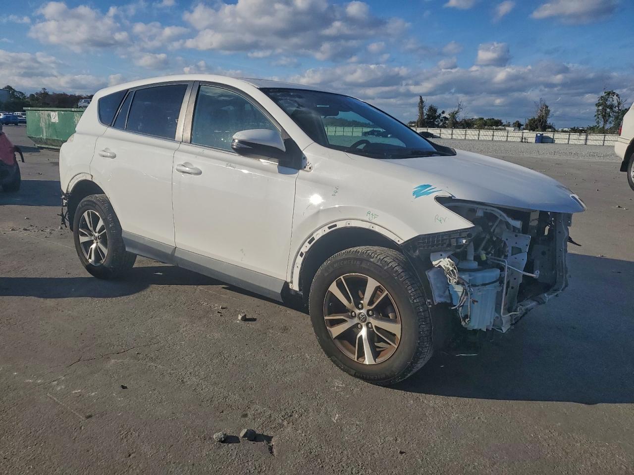 Toyota RAV4 Adventure Image 14