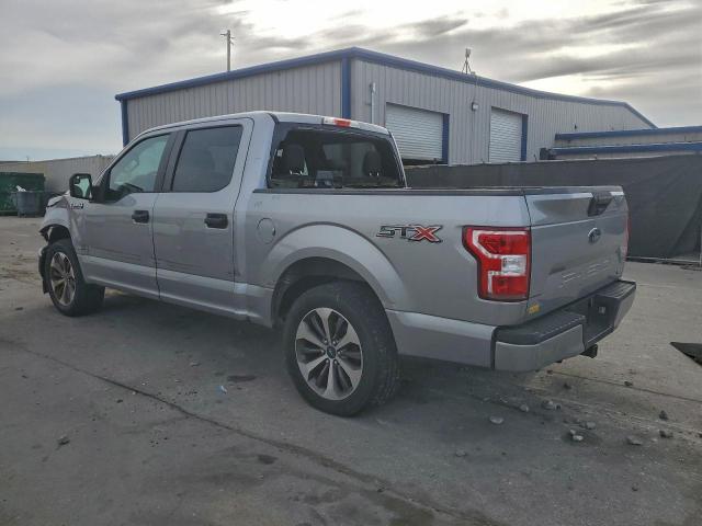 Ford F-150 Supercrew Image 12