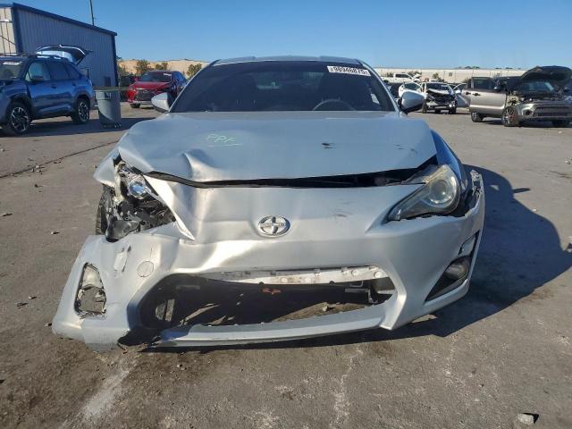 Toyota Scion Image 6