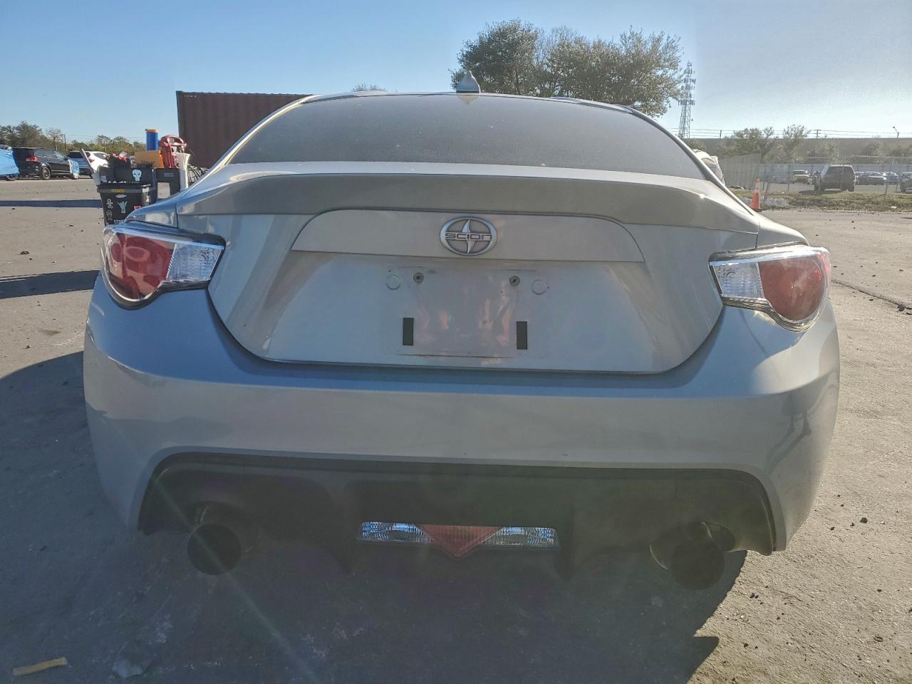 Toyota Scion Image 13