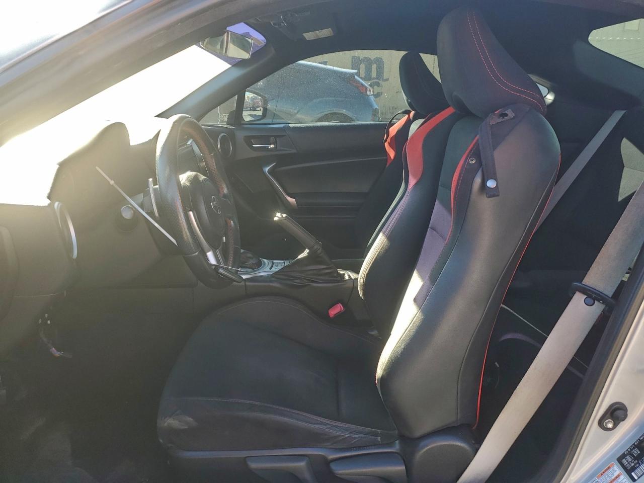 Toyota Scion Image 5