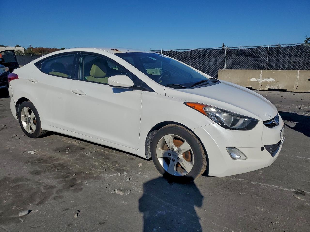 Hyundai ELANTRA Gls Image 5