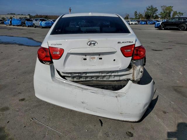 Hyundai ELANTRA Gls Image 9