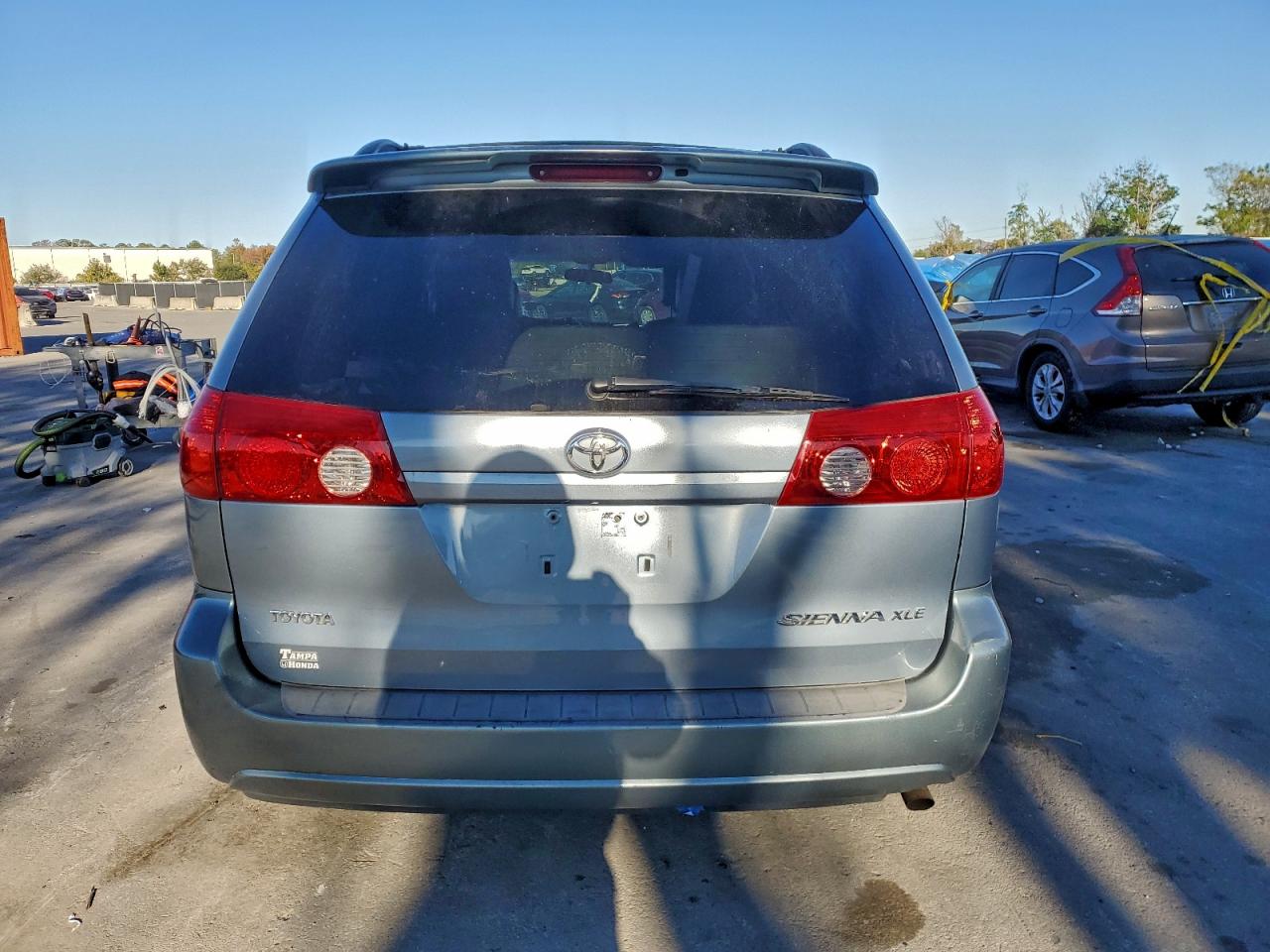Toyota Sienna Xle Image 4