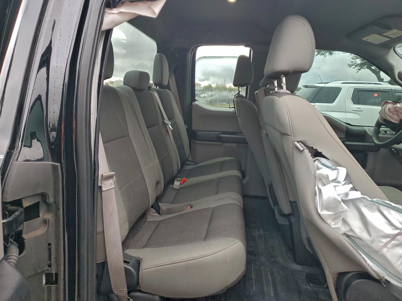 Ford F-150 Super Cab Image 11