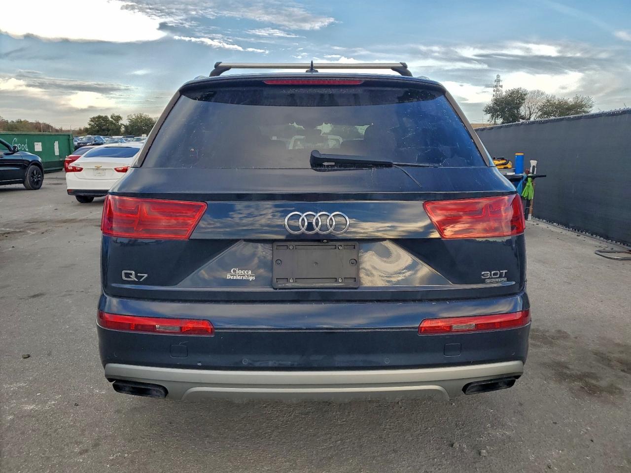 Audi Q7 Premium Plus Image 3