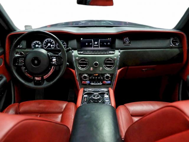 Rolls-Royce Cullinan Image 8