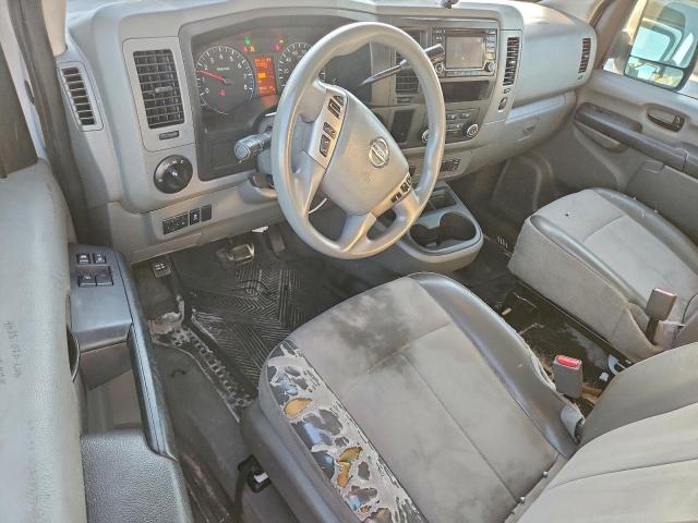 Nissan Nv 2500 S Image 2