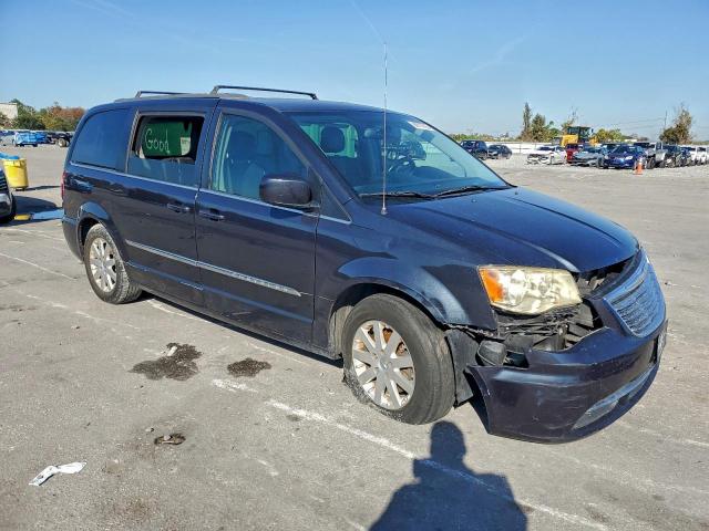 Chrysler Minivan Touring Image 5