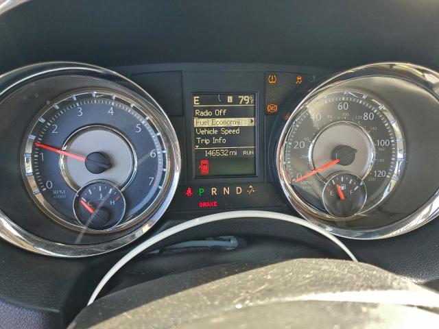 Chrysler Minivan Touring Image 7