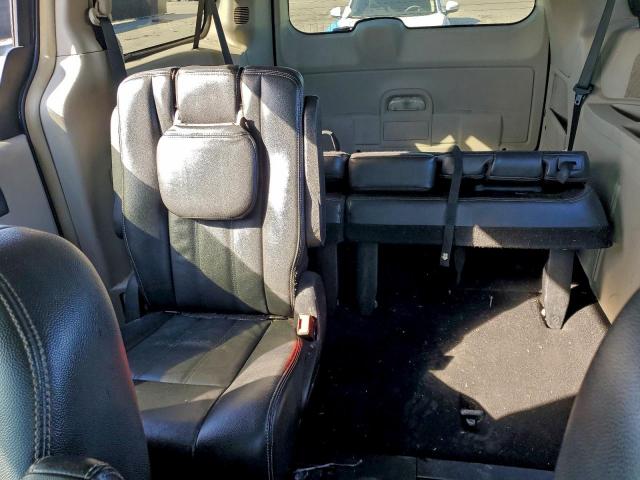 Chrysler Minivan Touring Image 10