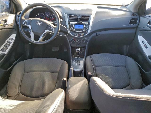 Hyundai ACCENT Gls Image 10