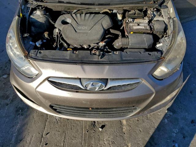 Hyundai ACCENT Gls Image 12