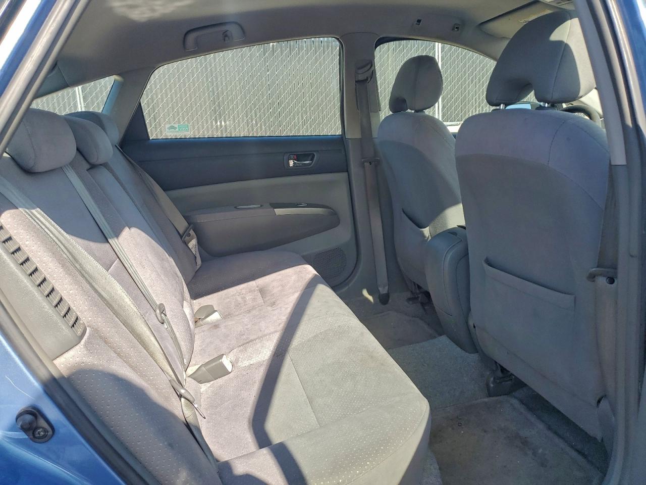 Toyota Prius Image 11