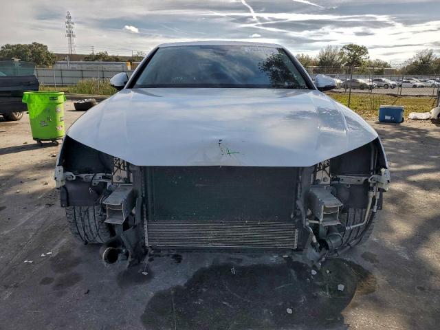 Audi A4 Premium Image 9