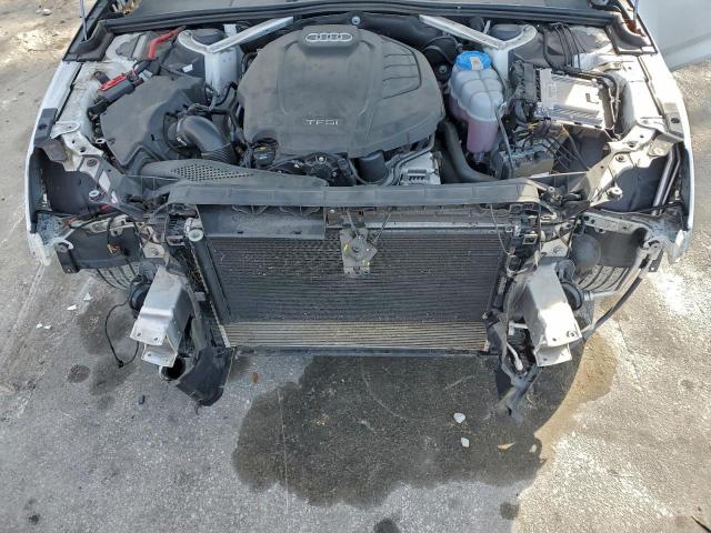 Audi A4 Premium Image 11