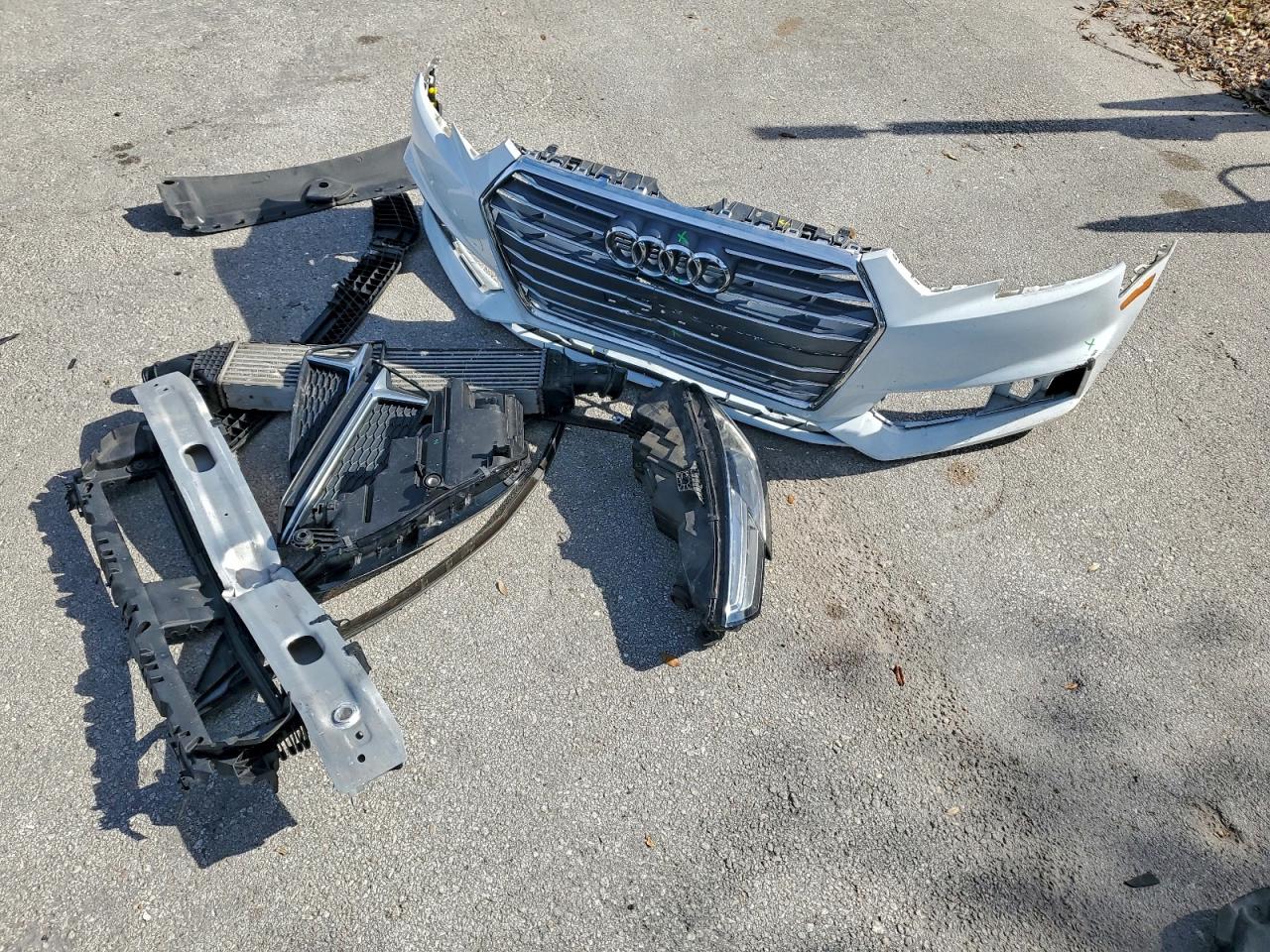 Audi A4 Premium Image 2