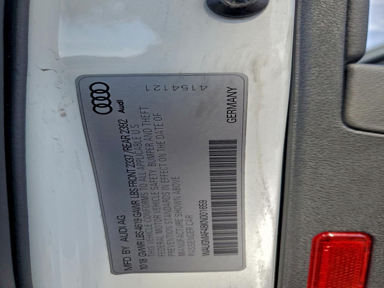 Audi A4 Premium Image 7