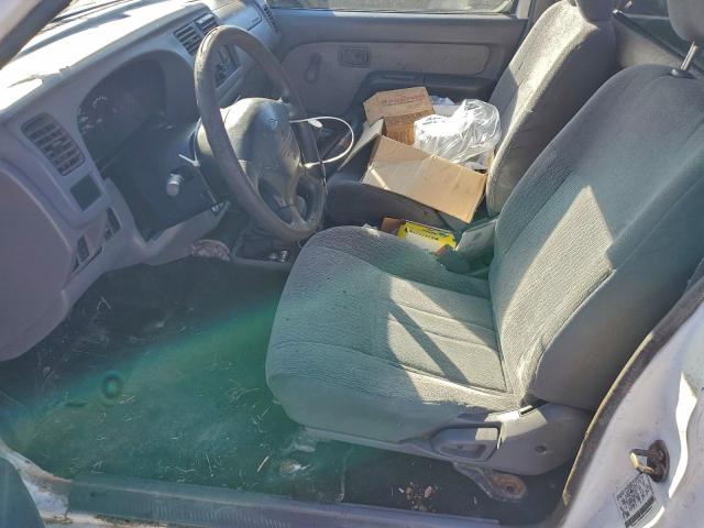 Nissan Frontier Xe Image 8