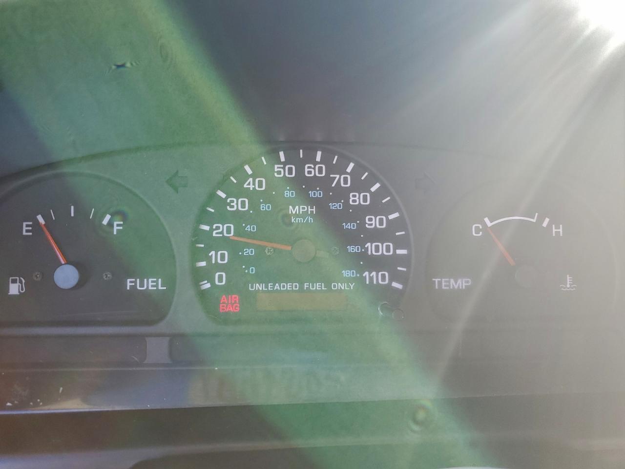 Nissan Frontier Xe Image 7