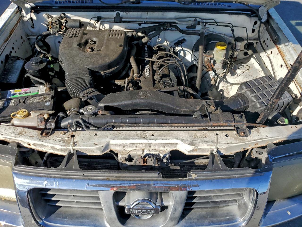 Nissan Frontier Xe Image 6