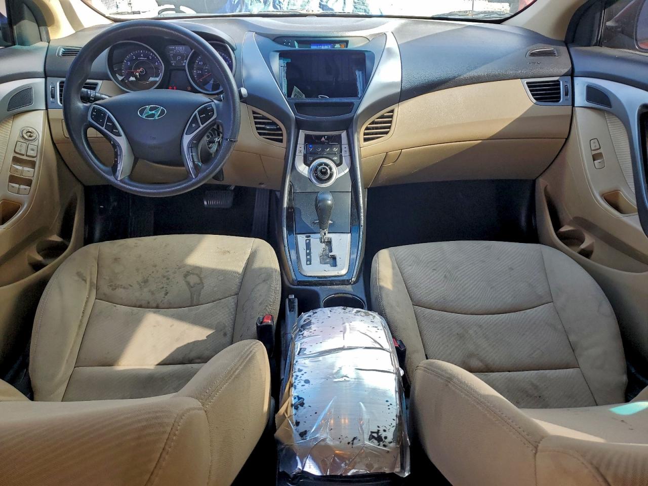 Hyundai ELANTRA Gls Image 6