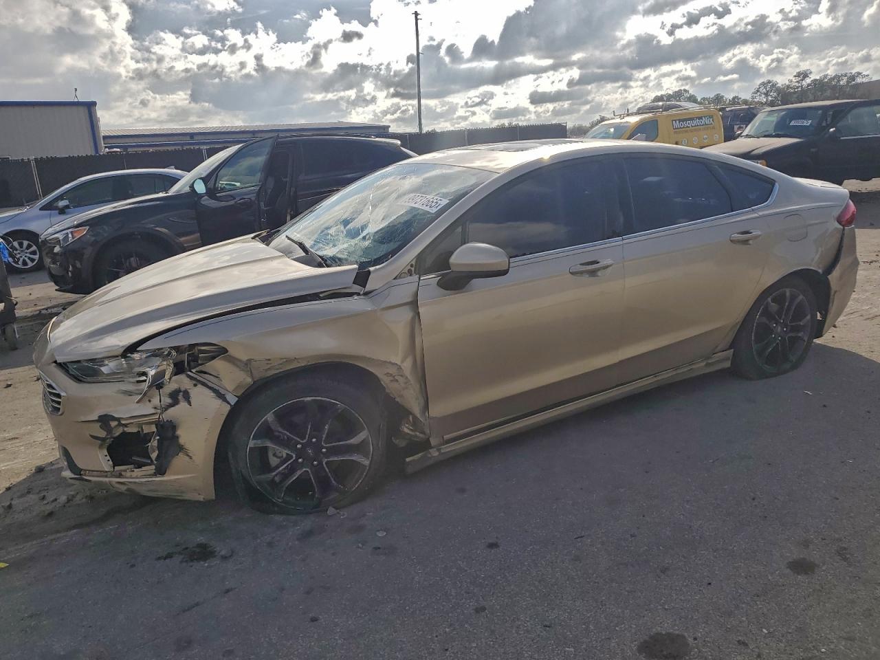 Ford Fusion Se Image 1