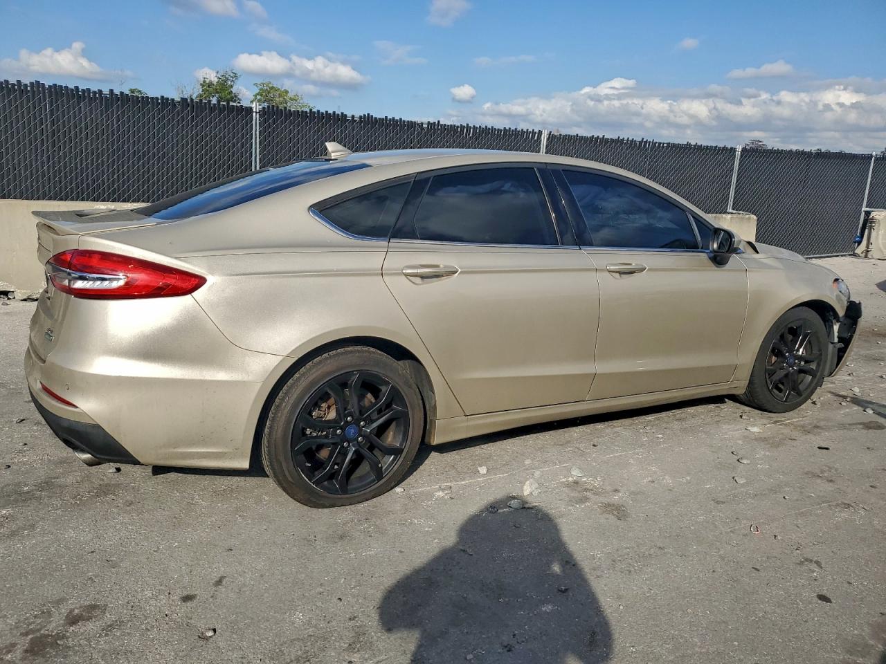 Ford Fusion Se Image 11