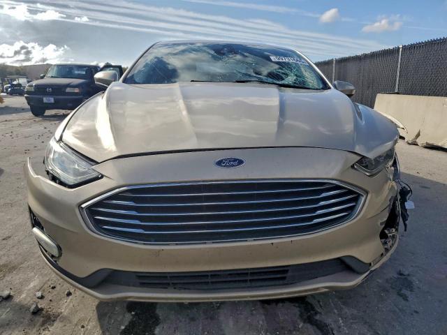 Ford Fusion Se Image 6