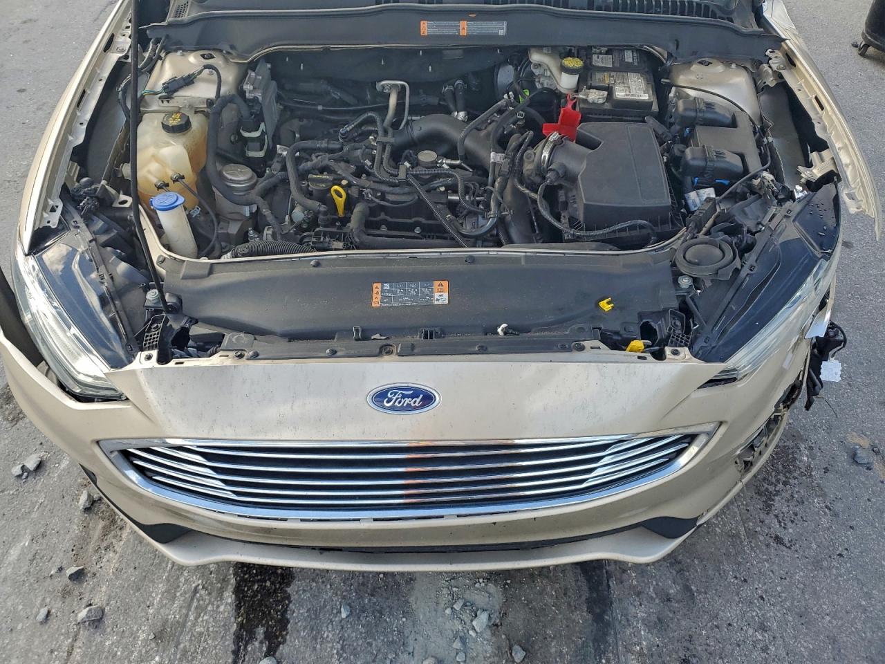Ford Fusion Se Image 7