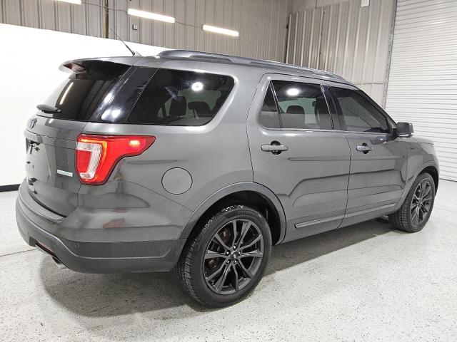 Ford Explorer Xlt Image 9