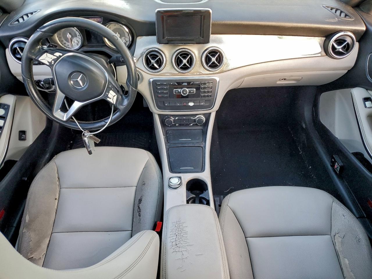 Mercedes-Benz Cla-class 250 Image 8